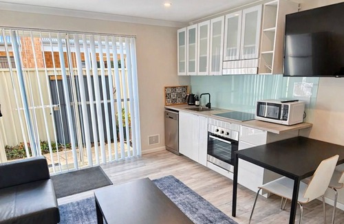 Busselton Apartment | Studio 66 Busselton - newly renovated 2- bed apartment, centrally located.