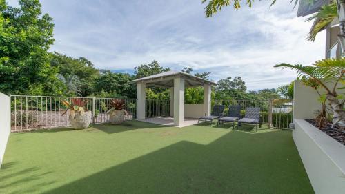 Airlie Beach Apartment | Studio 8 on Waterson