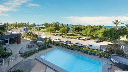 North Ward House | Studio 810 - Idyllic Location With Views