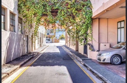 Adelaide Central Business District Apartment | studio ex hotel room 433