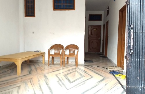 Rishikesh House | Studio Space near river Ganges - Luxury, Location & Convenience- Fully Furnished