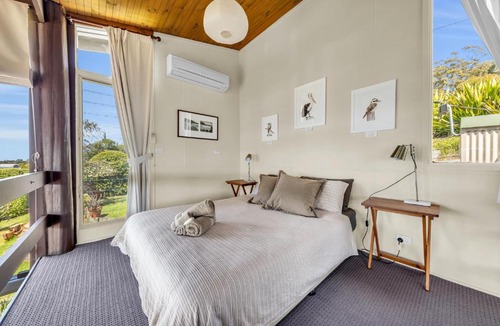 Mallacoota Apartment | Studio Views for Two