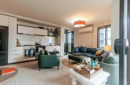 Docklands Apartment | Stunning 2BDR Apt in the heart of Docklands