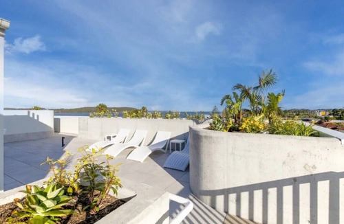 Batemans Bay Apartment | Stunning 3-Bed Unit with Bayside Views