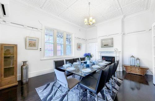 Chatswood House | Stunning Heritage House - Chatswood Mall & Station
