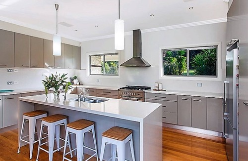 Coolangatta House | Stunning Mystique Country House with lake & mountain. 15% discount all winter.