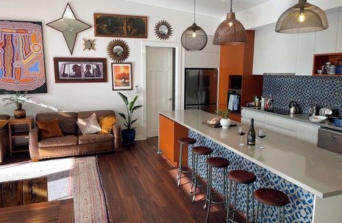 Yallingup House | Stunning new family home within the treetops. So close to wineries & beach!