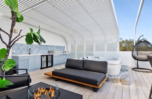Maroochydore Apartment | Stunning Rooftop Retreat with Private Jacuzzi on the Maroochy River
