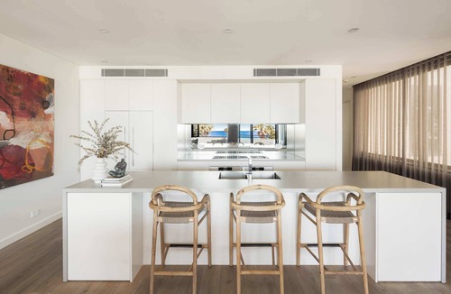 Bondi Beach Apartment | Stunning Views and Balcony Overlooking Bondi Beach