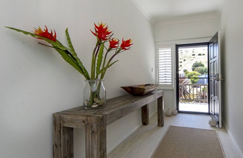 Carrickalinga House | Stunning Views & Reno'd Beach Chic