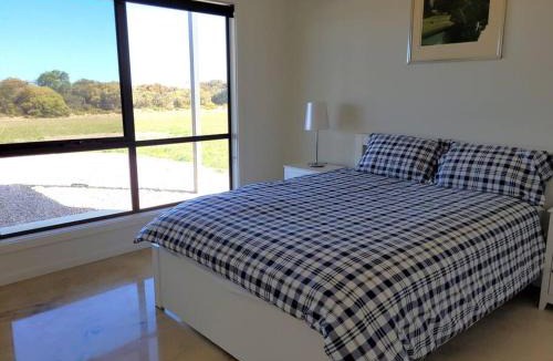 Moorowie House | Sturt Bay Retreat