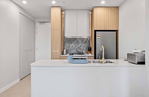 Dickson Apartment | Stylish 2-Bed Stay Near Canberra Centre