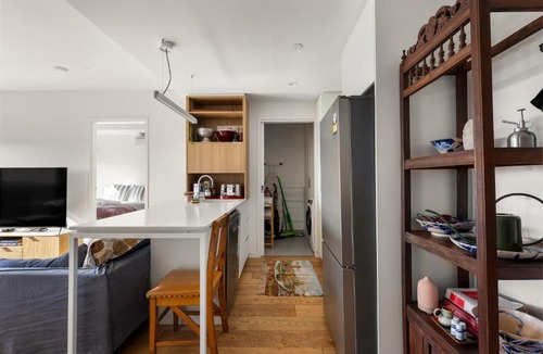 Preston Apartment | Stylish 2-Bedroom Preston Apartment Near Transport