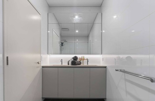 Como Apartment | Stylish 2BR riverside apartment w/ shared rooftop terrace, pool and gym