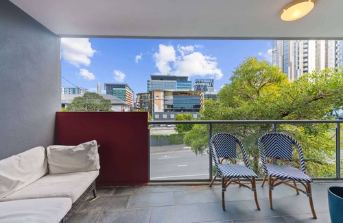 Bowen Hills Apartment | Stylish Bowen Hills Apartment Near City Centre