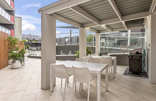 Bowen Hills Apartment | Stylish Bowen Hills Studio Near City Centre