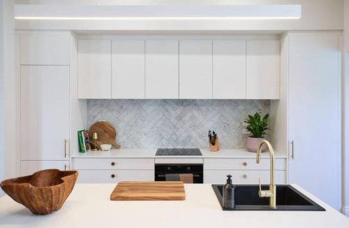 Launceston CBD House | Stylish, Central and Spacious with Parking Included
