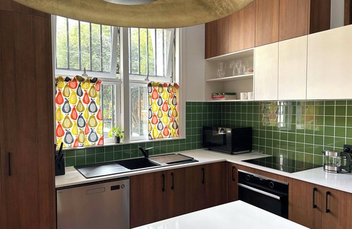 Surry Hills Apartment | Stylish ground floor converted warehouse apartment