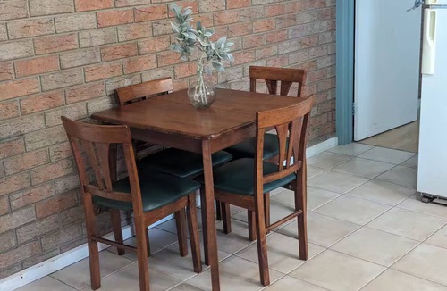 Rye Apartment | Stylish self-contained apartment in a tranquil garden setting.