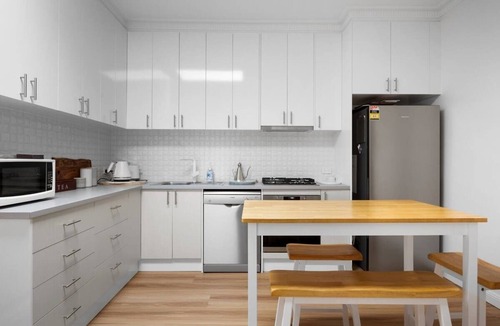 North Adelaide House | Stylish & Simple - 2BR Cottage at North Adelaide
