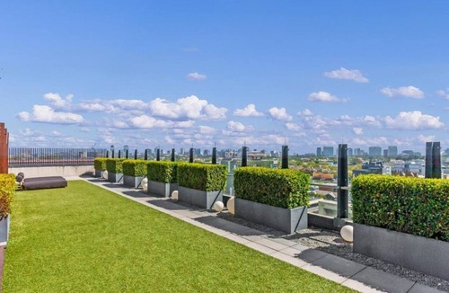 South Yarra Apartment | Stylish South Yarra Stay | Pool & Wellness Perks