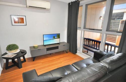 Port Hedland Apartment | Stylish Studio 1x1 Walk to CBD