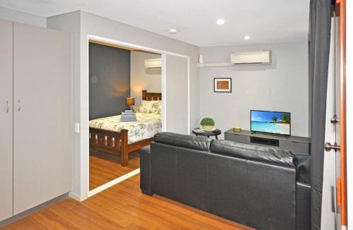 Port Hedland Apartment | Stylish Studio 1x1 Walk to CBD