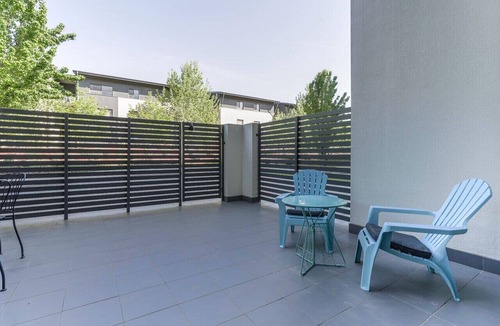 Bruce Apartment | Stylish studio Apt near AIS and GIO Stadium