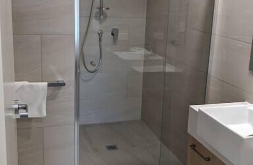 Windsor Apartment | Stylish studio in Windsor, Brisbane