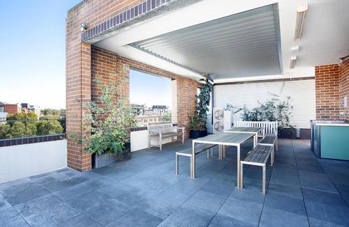 Ultimo Apartment | Stylish Studio with Balcony near Darling Square