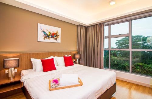 Golden Triangle House | Suasana Bukit Ceylon by Plush