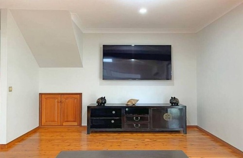 Brightwaters House | Sugar Bay - convenient, dog friendly outdoors