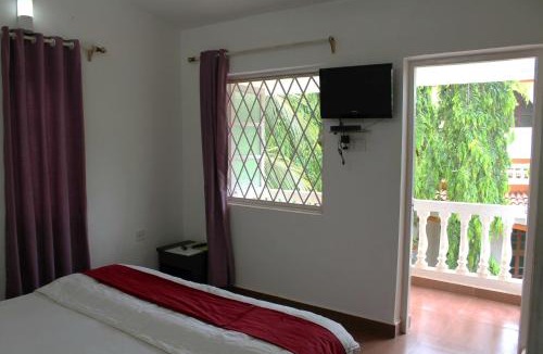 Baga Bed & Breakfast | Sugar Plum Macedo Palms