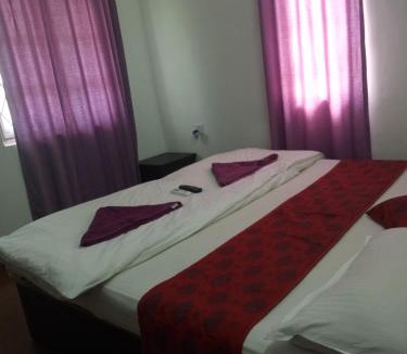 Baga Bed & Breakfast | Sugar Plum Macedo Palms