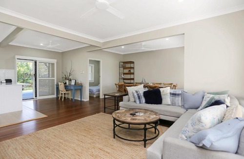 Hawks Nest House | Summer Cottage