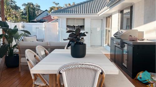 Summerland Point House | Summerland Escape