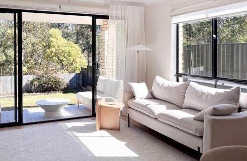 Logan Reserve House | Summers Green View Retreat - Kayaks Included