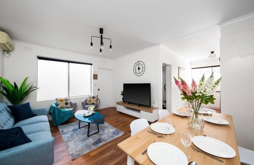 Albert Park Apartment | Sun and Sand Albert Park