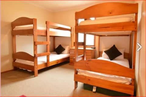 Hotham Heights Ski Chalet | Sun Apartments
