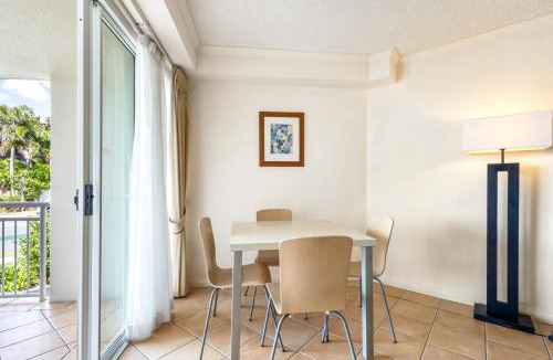 Alexandra Headland Apartment | Sun & Surf Pad Resort Living, Alexandra Headland