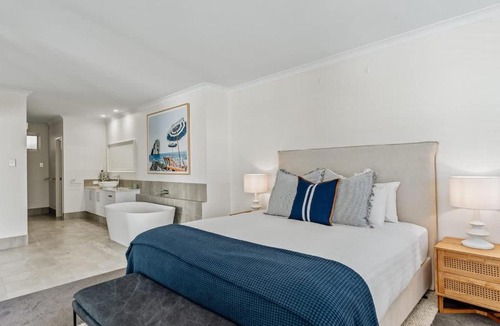 Quindalup House | Sundrift - Sophisticated Beachside Retreat with Pool