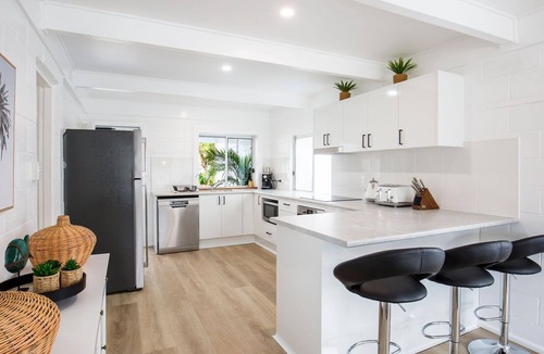 Culburra Beach House | Sunfish - Pet Friendly - 4 Mins Walk to Beach