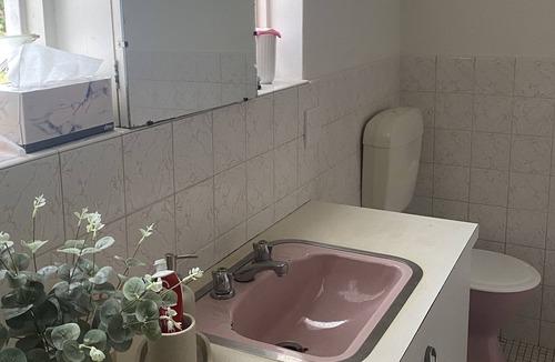 Balwyn North House | Sunny 2 bedroom home near cafes and shops