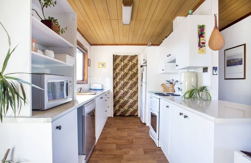 Bawley Point House | Sunny Elevated Beach House