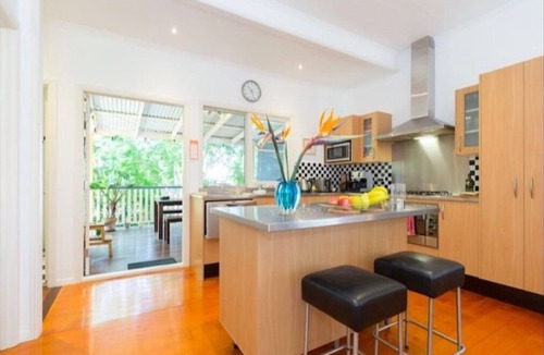 West End House | Sunny Home - 2 Bedroom + Deck