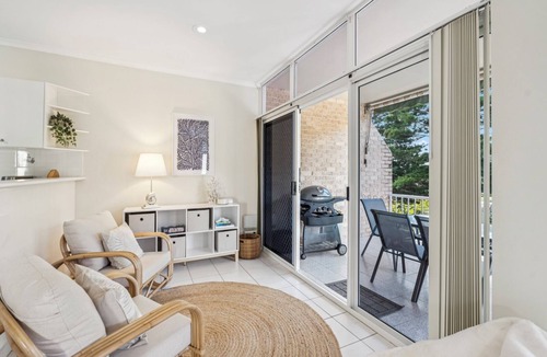 Sawtell Apartment | Sunray – Beachside Bliss Sawtell, Beach, Village