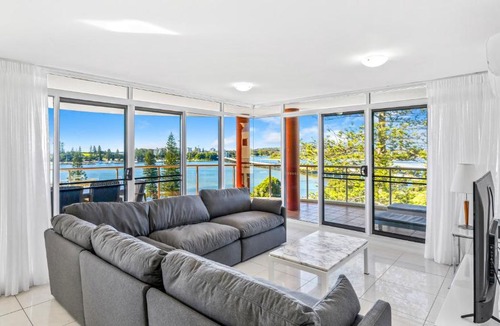 Tuncurry Apartment | Sunrise 702