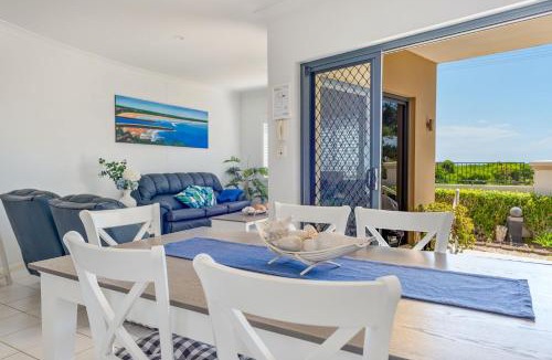 Evans Head Apartment | Sunrise on Terrace