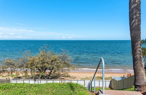 Redcliffe Apartment | * Sunrise * Two Bedroom Apartment