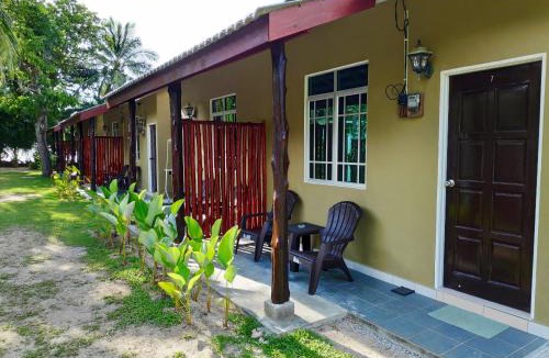 Air Hangat House | Sunset Bay Cottage